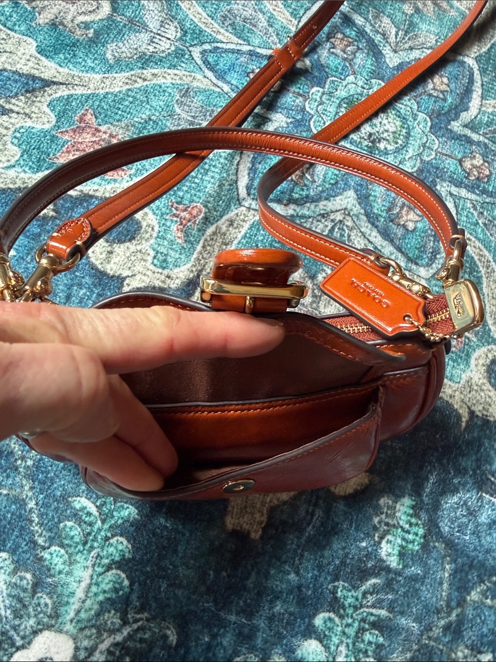 Women's coach cinnamon Leather Crossbody Bag with Front Buckle Pocket - Picture 9 of 16